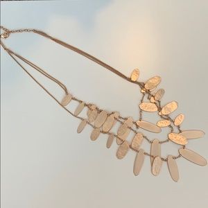 Kendra Scott statement necklace in Rose gold